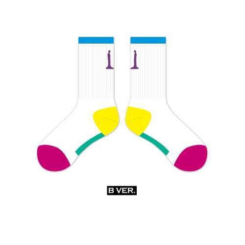 G-DRAGON - Socks [2025 World Tour 'Übermensch' Official MD] - Image 3