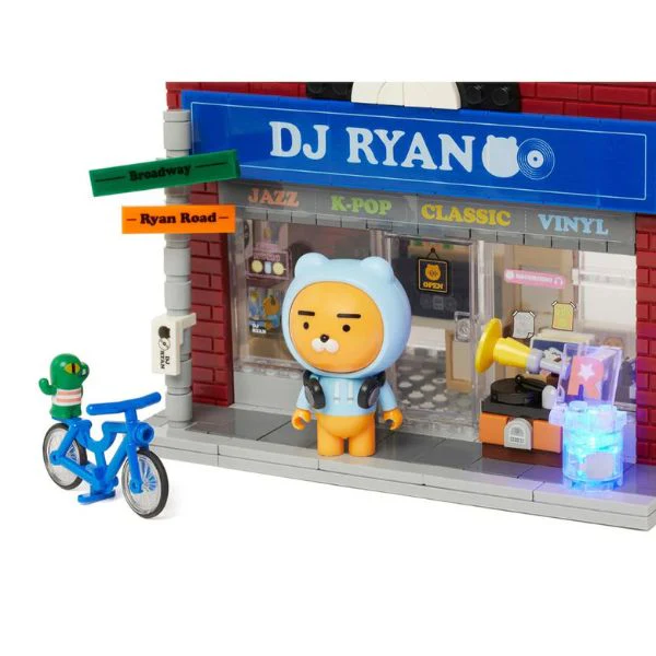 Kakao Friends - Record Shop Brick Figure [Ryan] - Image 5