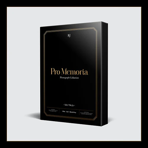 Kim Min Ju - Pro Memoria [1st Photobook - Limited Edition]